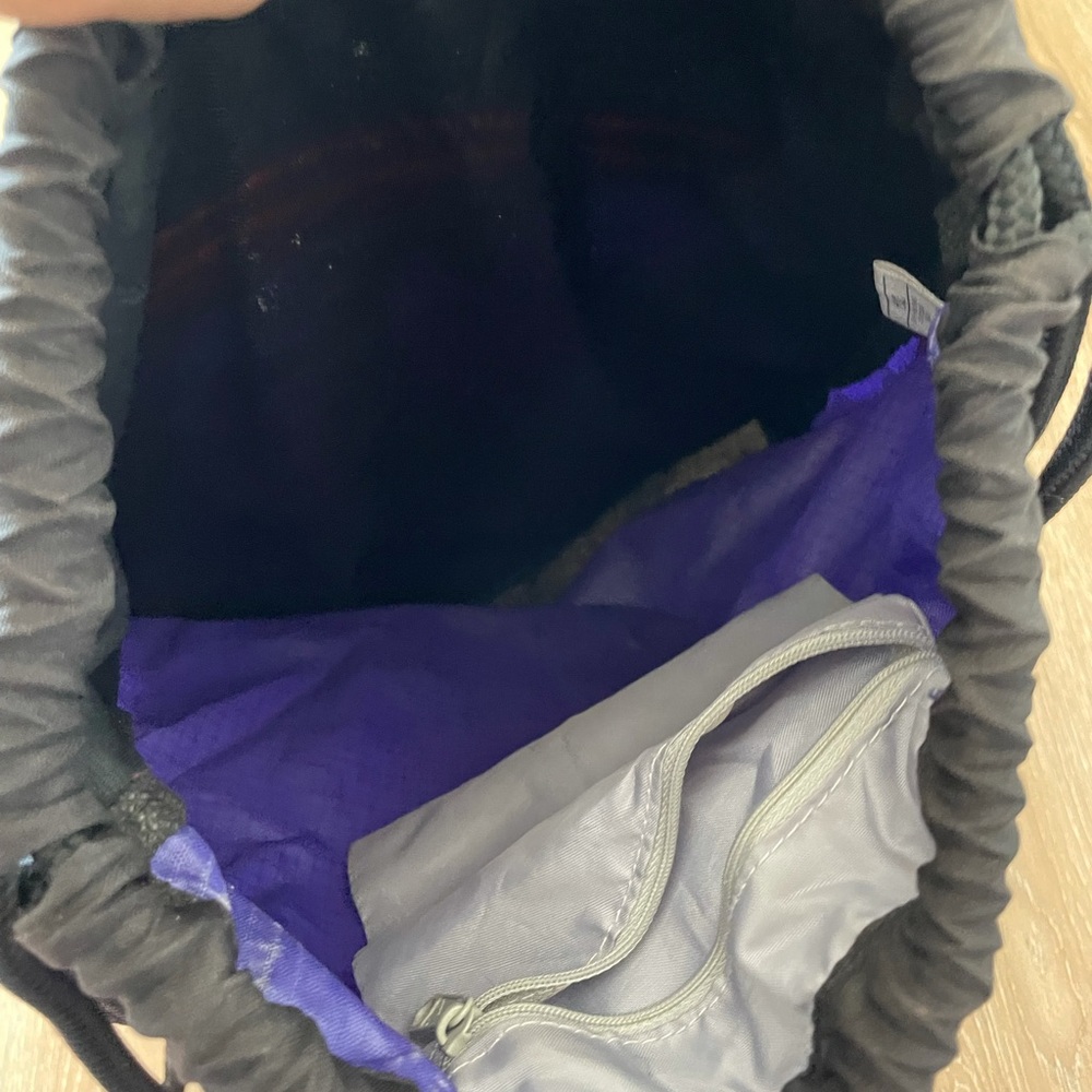 Adidas drawstring bag - Picture 5 of 5